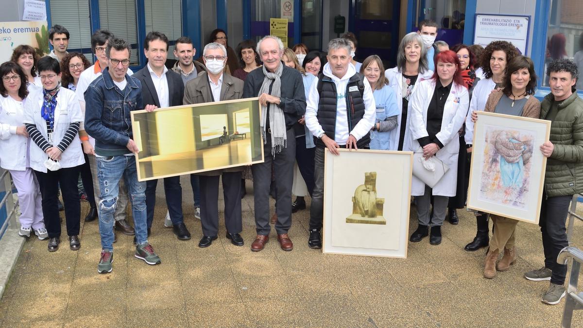 Cuadros en agradecimiento al personal sanitario de Basauri