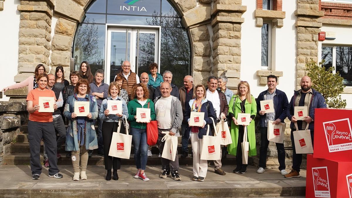 Representantes de establecimientos de hostelería y comercios distinguidos por Reyno Gourmet.