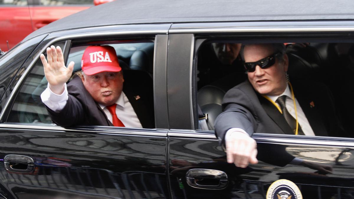 Trump, a su salida de la Trump Tower para comparecer ante el juez.