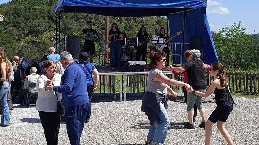 Santa Kruz erromeria Azkorten