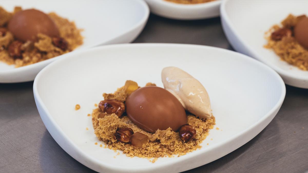 La versión de la Tarta Santiago de Axel Smyth y Claudia Merchán.