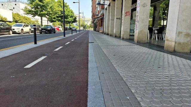 Bidegorri en la avenida de Navarra.
