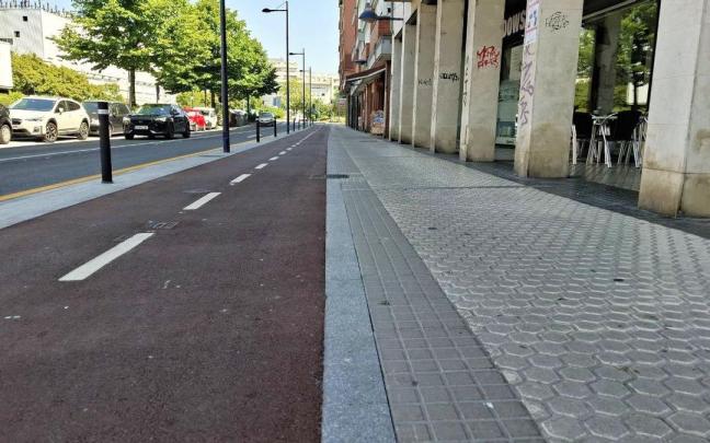 Bidegorri en la avenida de Navarra.
