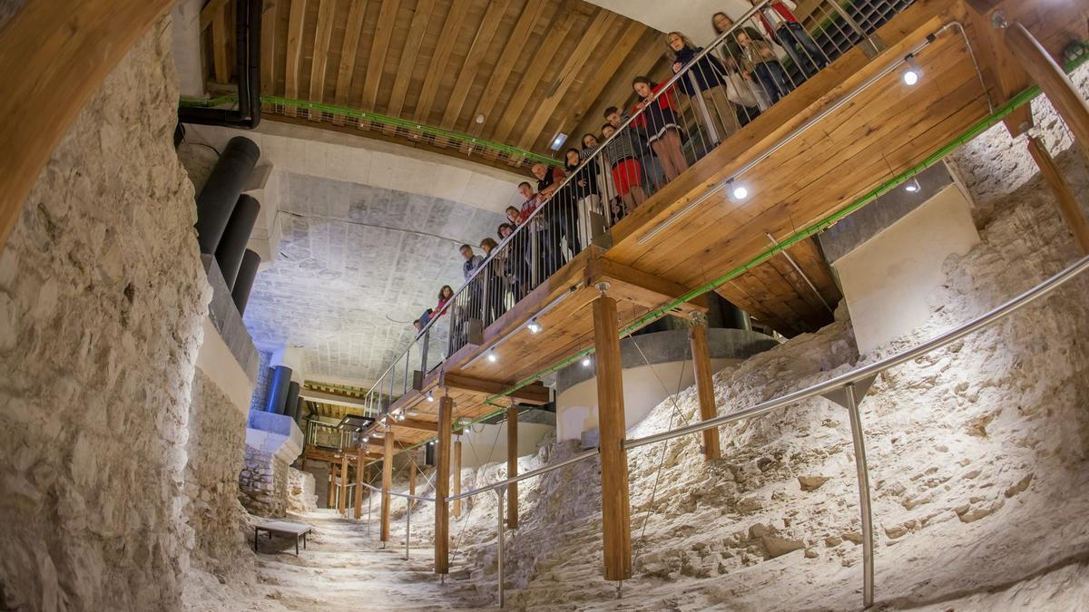 Imagen de la cripta de la catedral de Santa María.