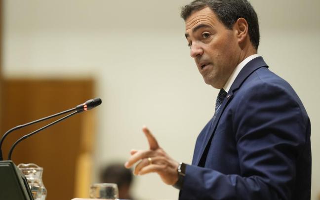 El lehendakari, Imanol Pradales, este viernes en el Parlamento Vasco