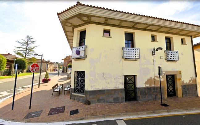 Sede de la Cuadrilla de Añana en el pueblo de Rivabellosa del municipio de Ribera Baja