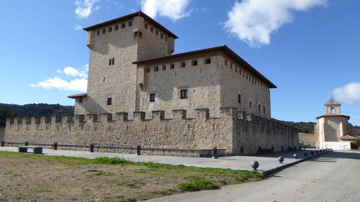 Perspectiva de la Torre de los Varona, en Álava