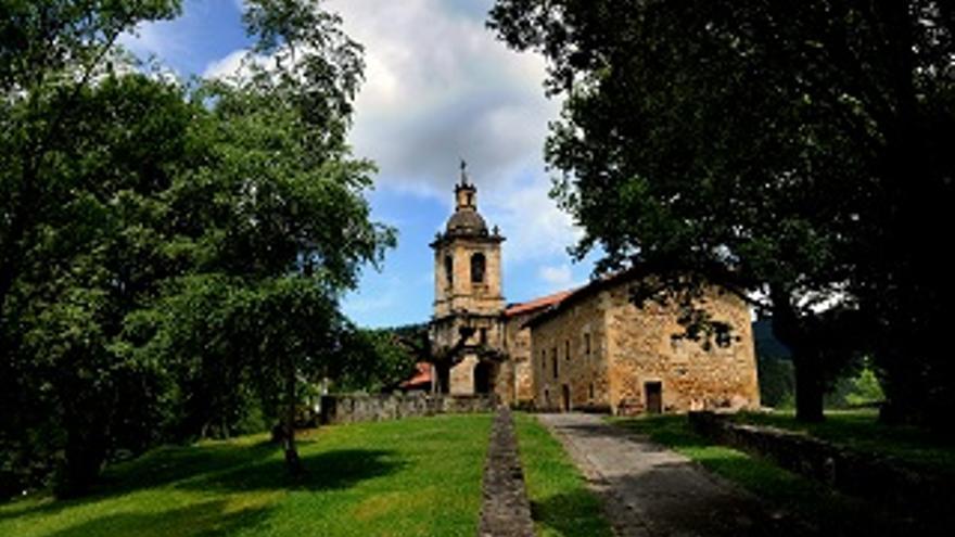 La iglesia de San Miguel forma parte de la zona renovada.