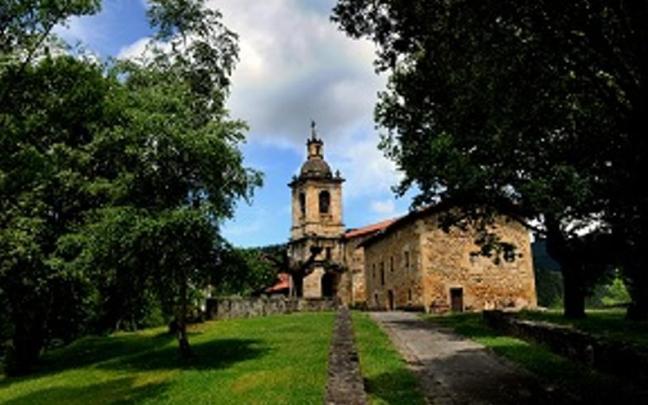 La iglesia de San Miguel forma parte de la zona renovada.