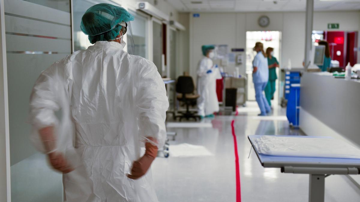 Los hospitales cuentan con planes de contingencia para hacer frente a esta oleada de gripe