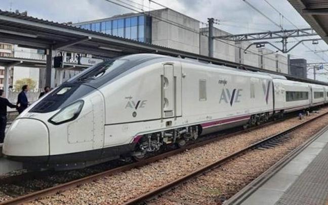 Imagen de archivo de un AVE.