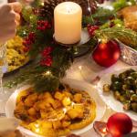 Carnes, salsas, dulces, alcohol... En las tradicionales comidas y cenas de Navidad abusamos de este tipo de alimentos.