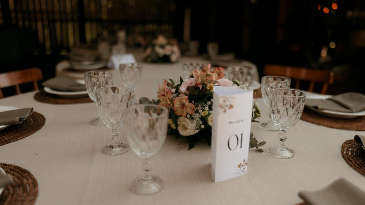 Imagen de archivo de un banquete de boda.
