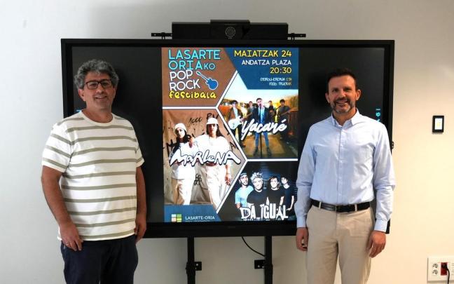 El concejal Txus Alonso y el alcalde Agustín Valdivia / A.M. El concejal Txus Alonso y el alcalde Agustín Valdivia