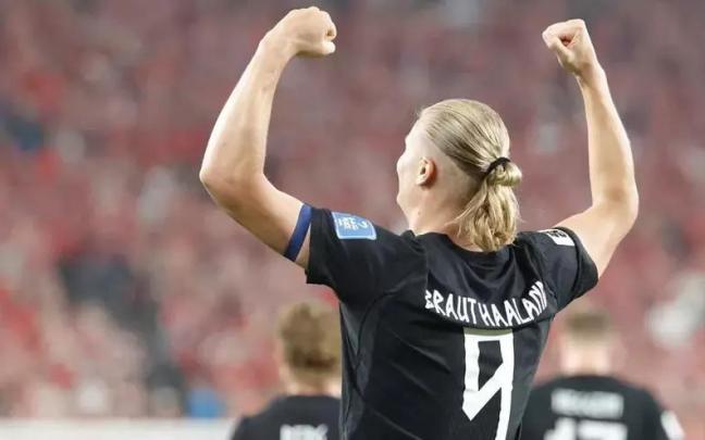 Erling Haaland de Noruega celebra un gol este lunes, en un partido del grupo I del Mundial frente a Senegal, en el estadio Nueva York/Nueva Jersey (EE.UU.).