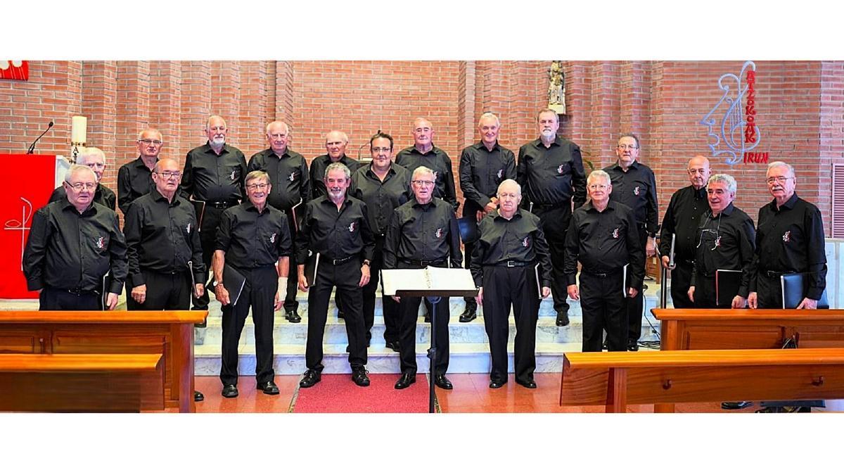 Foto del coro Atzokoak en una actuación previa.