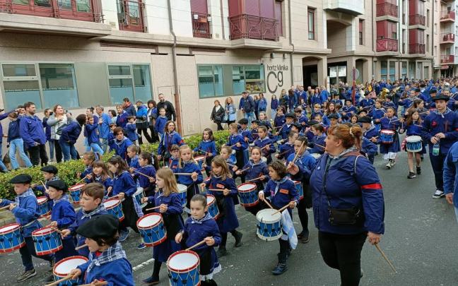 La tamborrada infantil de santelmos, en imágenes
