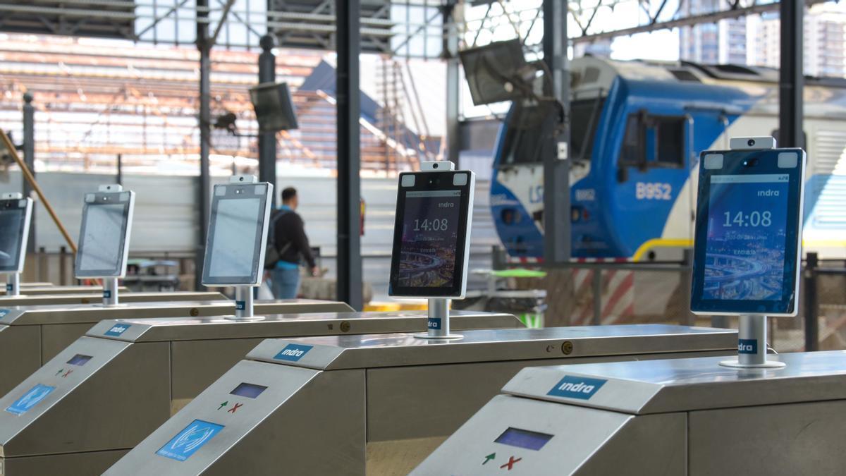 Sistema de control de acceso a los trenes en Buenos Aires.