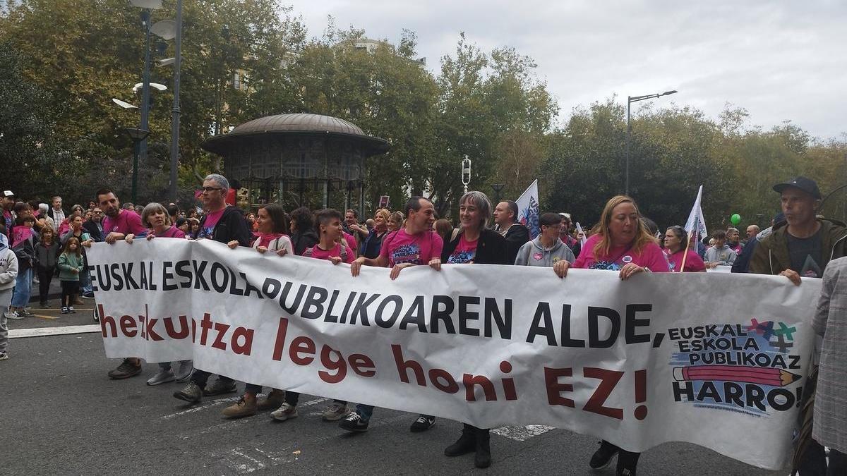 Cabecera de la manifestación convocada por EHIGE.