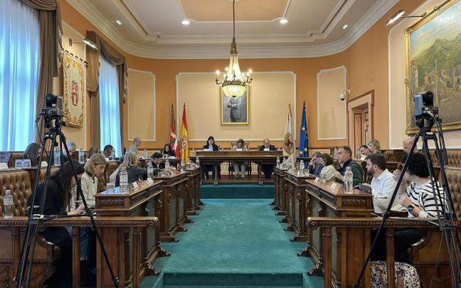 Foto de la sesión plenaria celebrada esta mañana en el Ayuntamiento de Irun.
