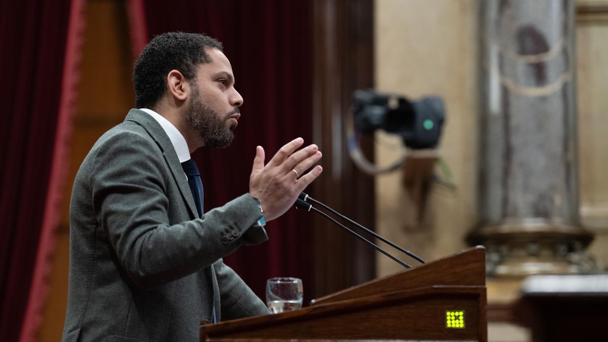 Al número dos de Abascal y líder de Vox en Catalunya, Ignacio Garriga, no le gusta que le feliciten "las fiestas"