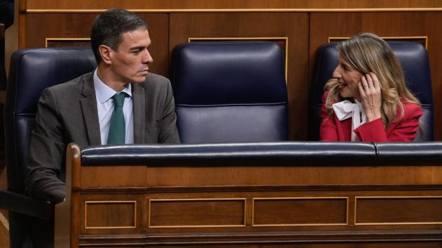 Pedro Sánche, junto a Yolanda Díaz en el Congreso.