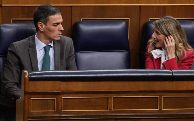 Pedro Sánche, junto a Yolanda Díaz en el Congreso.