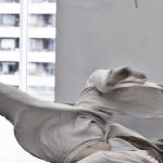 Imagen del montaje de danza ‘Eskukatu’ representado por estudiantes de Dantzerti.