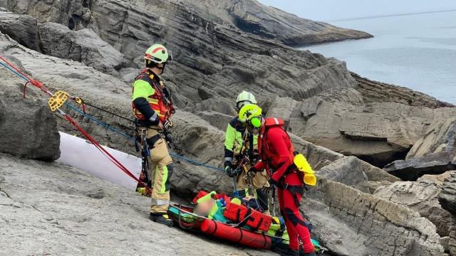 Imagen de archivo de un rescate en un acantilado.