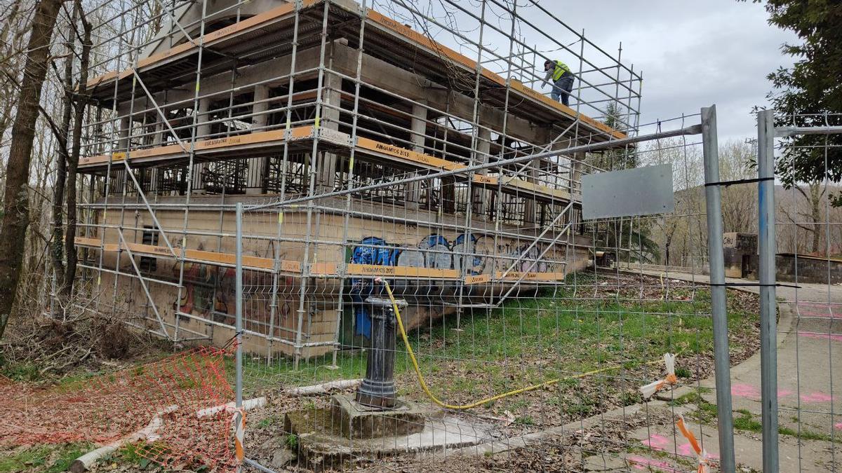 Obras de rehabilitación del anfiteatro.