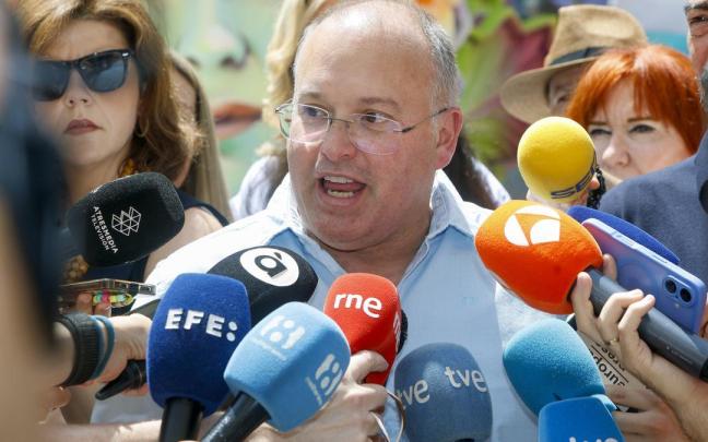 Tellado comparece ante los medios.
