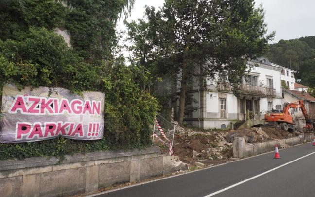 El ámbito de Azkiaga ha sido objeto de talas y de la demolicion de un viejo inmueble en las últimas semanas la zona