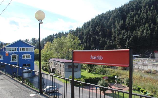 Renfe va a invertir 171.000 euros en el apeadero de Arakaldo