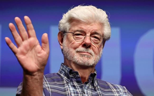George Lucas saluda a sus seguidores en el Festival de Cannes. / EFE George Lucas saluda a sus seguidores en el Festival de Cannes.