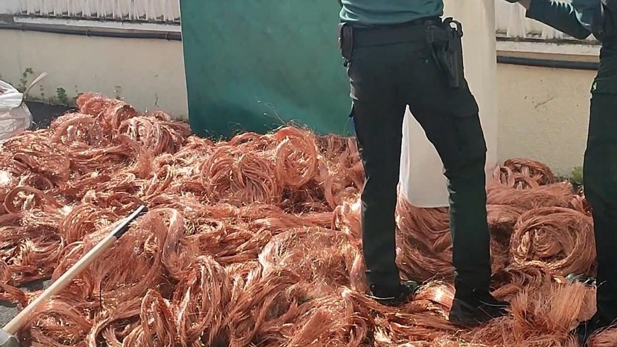 Recuperan dos toneladas de cobre y 250 kilos de cable solar estañado.