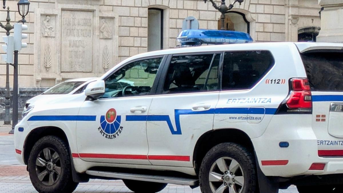 Detenido un hombre acusado de violar a su expareja en un parque de Vitoria