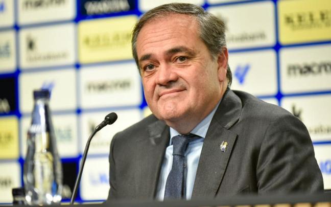 Aperribay, en la presentación de Becker. / ARNAITZ RUBIO