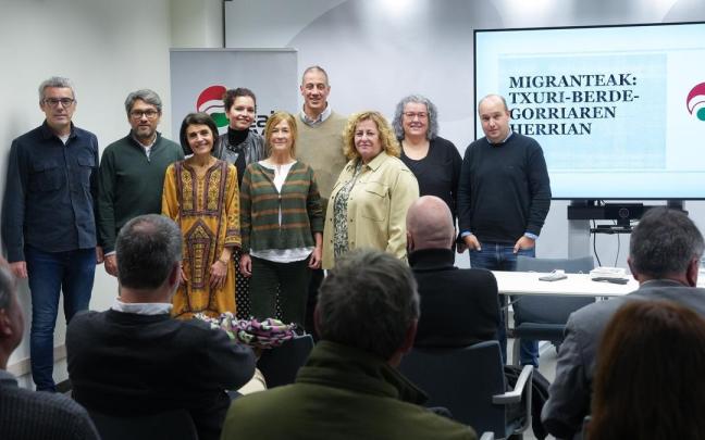 El PNV subraya que “una respuesta responsable a la migración precisa una política pública que integre sus dimensiones ética, pragmática y problemática”