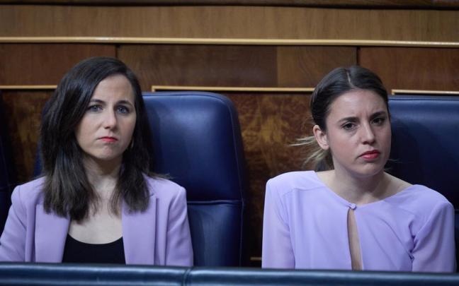 Ione Belarra e Irene Montero en la sesión de este jueves en el Congreso.