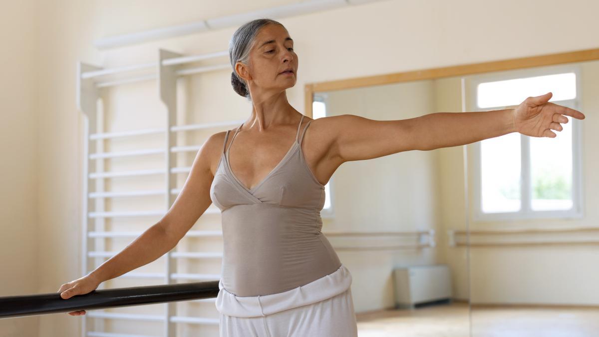 Mujer practicando Barré.