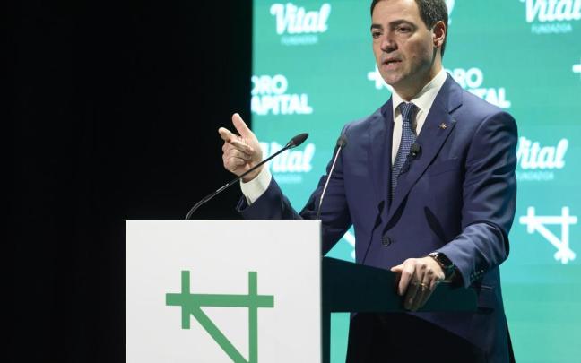 Imanol Pradales ha viajado hoy a Davos (Suiza). En la imagen, en un acto la semana pasada en Gasteiz.