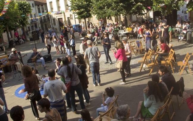 La música es uno de los ingredientes de la Semana Zapatista. En la imagen, una pasada edición del evento.