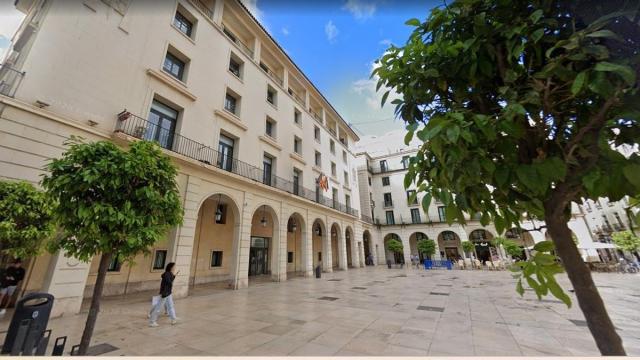 Fachada de la Audiencia Provincial de Alicante.