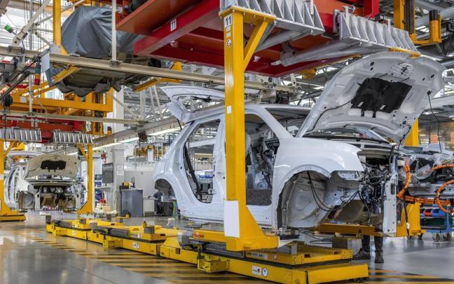 Los costes laborales en Euskadi apenas subieron el año pasado un 2,5 %.