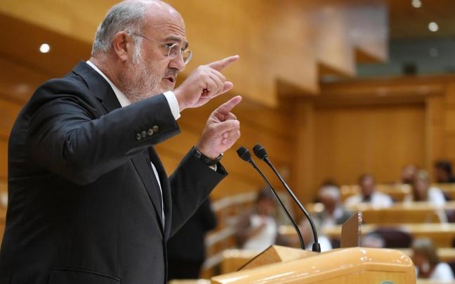 El senador de JxCat Eduard Pujol interviene en el Senado.