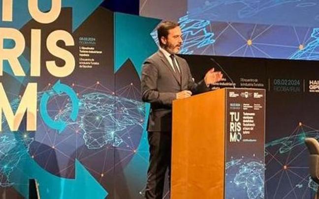 Javier Hurtado, en el congreso “Redefiniendo el futuro del turismo” celebrado en Ficoba.