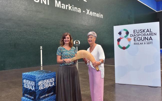 La presentación ha tenido lugar en el emblemático frontón UNI de Markina- Xemein