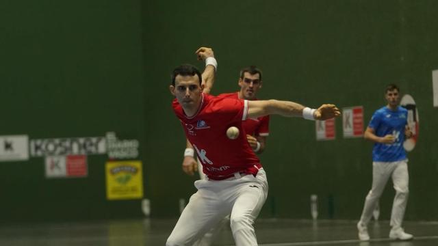 Altuna III y Ezkurdia necesitan ganar para ser cuartos.