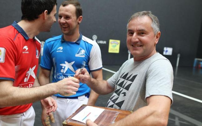 Martín Alustiza, durante la elección de material de este jueves.