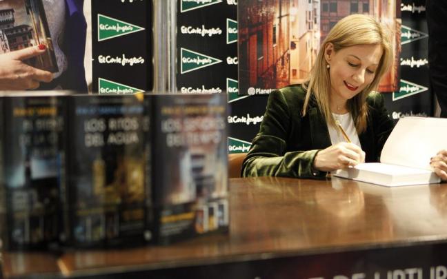 Se publica 'El Ángel de la Ciudad', el nuevo thriller de Eva García Sáenz de Urturi.